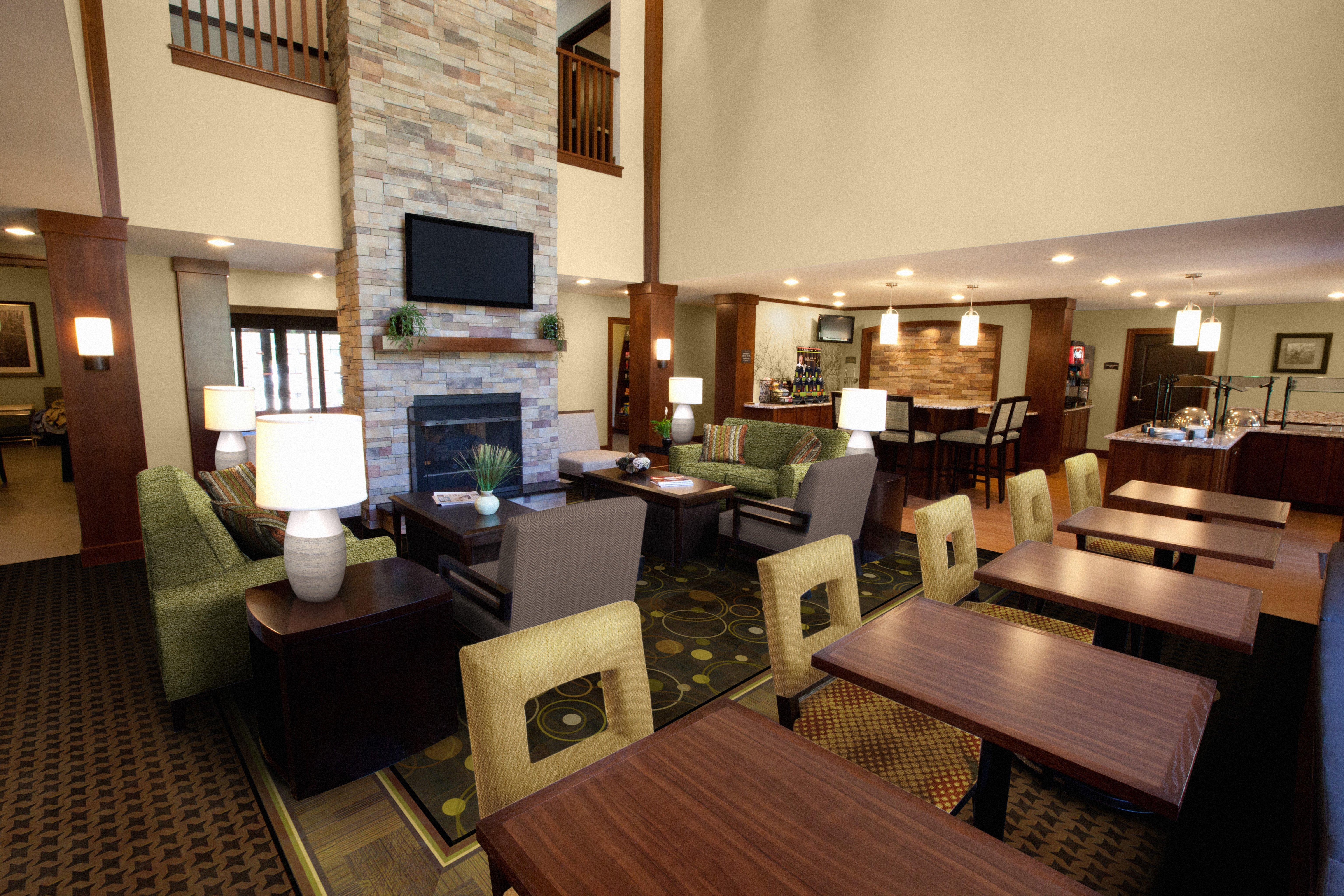 Staybridge Suites Toledo - Rossford - Perrysburg, An Ihg Hotel Bagian luar foto